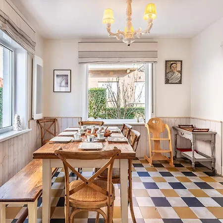 別荘 Near Belgian Coast With Sea Views, Cleaning Included
