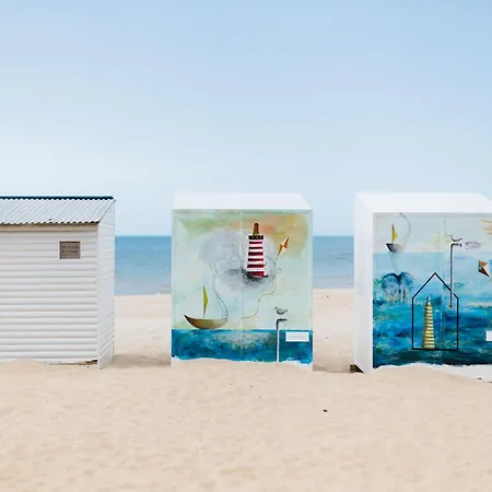 別荘 Near Belgian Coast With Sea Views, Cleaning Included *
