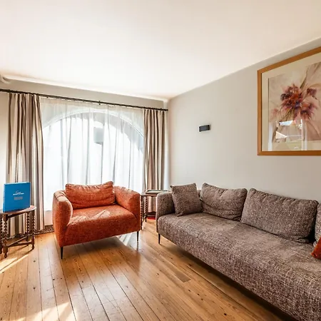 Near Belgian Coast With Sea Views, Cleaning Included *
